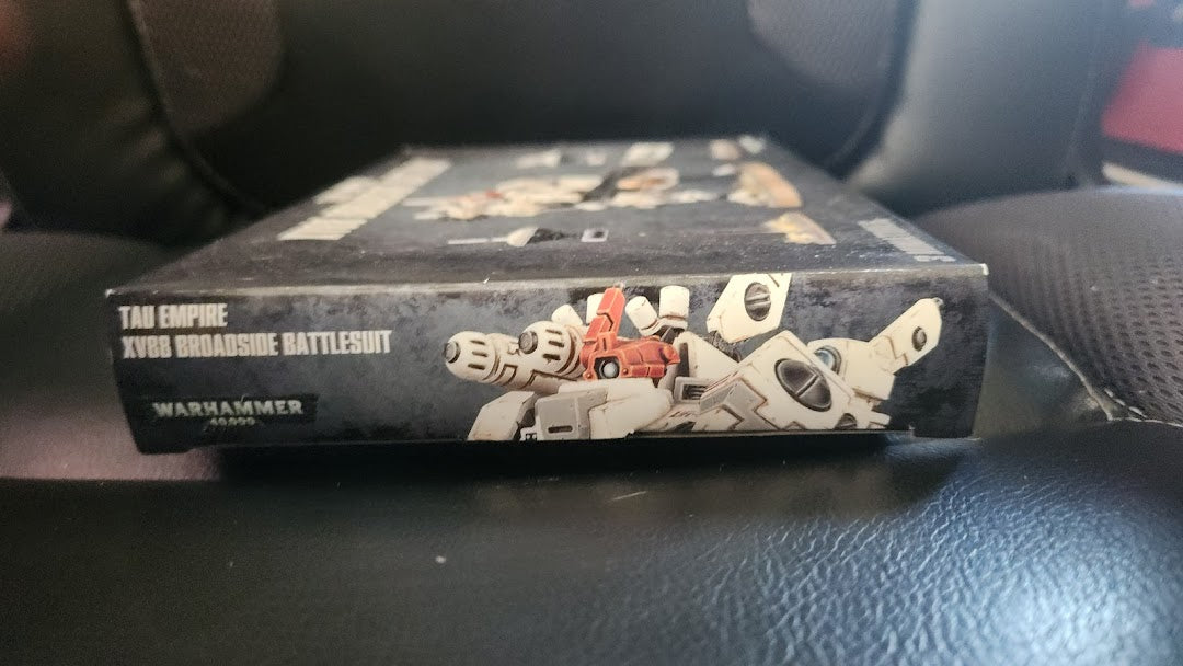 Tau Empire XV88 Broadside Battlesuit - Warhammer 40,000 NO SHRINK WRAP (COMMISSION)